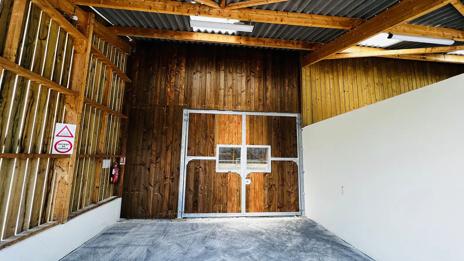 Porte extérieure battante 2 vantaux